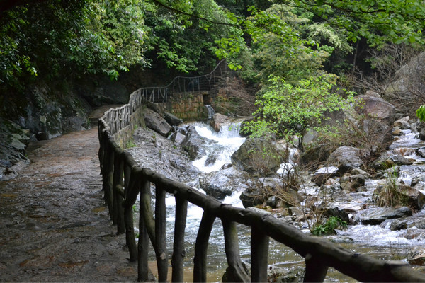 中国旅游景区大全之黄山九龙瀑